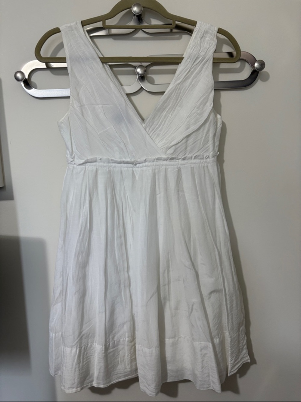 GAP White Sleeveless V-Neck Sundress